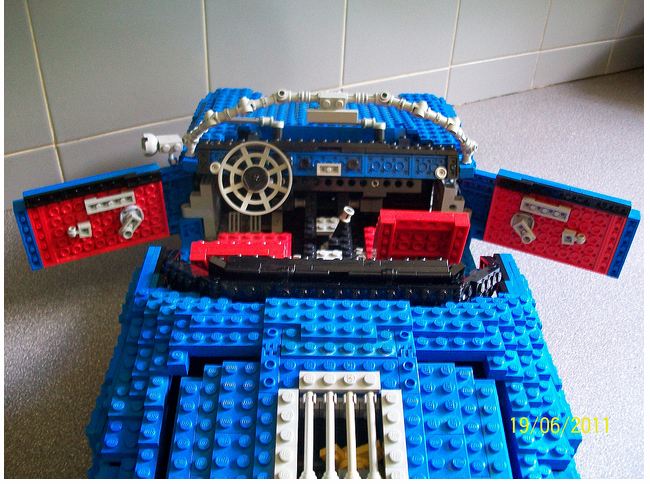 Click image for larger version

Name:	lego.JPG
Views:	44
Size:	80.9 KB
ID:	15673