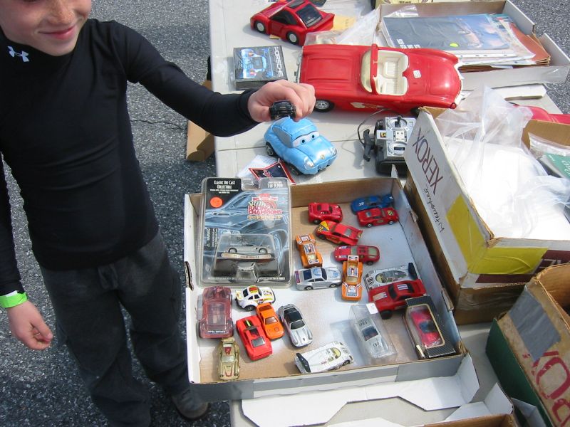 Click image for larger version

Name:	Boysandtheirtoys.JPG
Views:	30
Size:	95.8 KB
ID:	16724