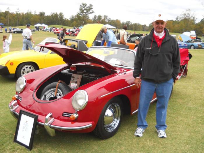 Click image for larger version

Name:	9-18-111.TheRoadsterClassicsOnTheGreen.jpg
Views:	69
Size:	61.2 KB
ID:	17682