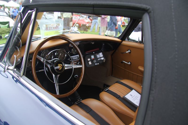 Click image for larger version

Name:	356Show092.JPG
Views:	32
Size:	61.5 KB
ID:	24422
