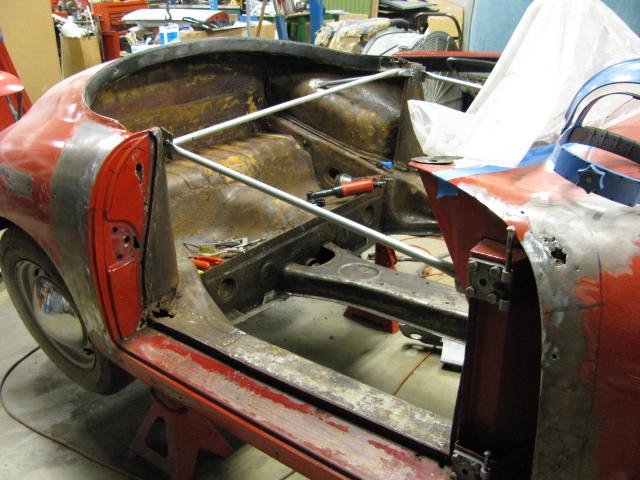 Click image for larger version

Name:	12-0917.CaronJacks-InteriorCleanedUp12-18-09.JPG
Views:	47
Size:	198.8 KB
ID:	29154