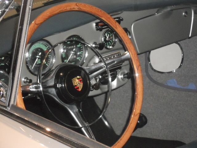 Click image for larger version

Name:	381964356C-SCCarrearaCoupeCockpit.JPG
Views:	48
Size:	231.4 KB
ID:	29693