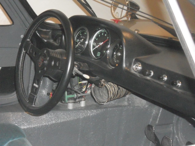 Click image for larger version

Name:	29.1965904-6Cockpit.JPG
Views:	37
Size:	229.1 KB
ID:	29861