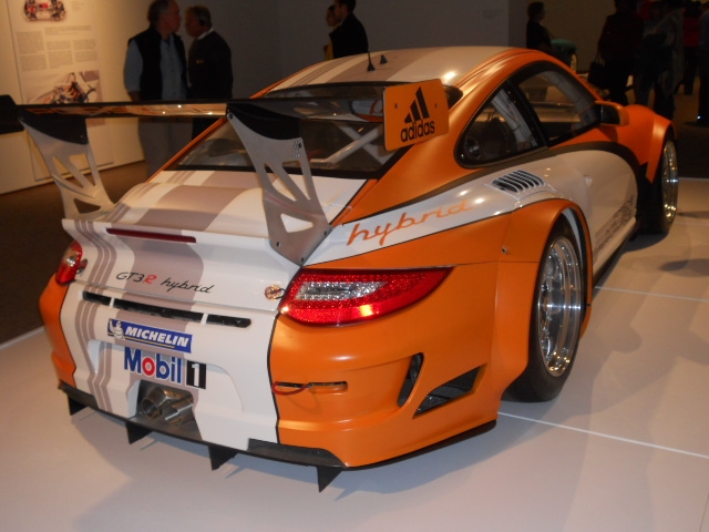Click image for larger version

Name:	56.2010911GT3RRaceCarPrototype.JPG
Views:	29
Size:	242.6 KB
ID:	29876