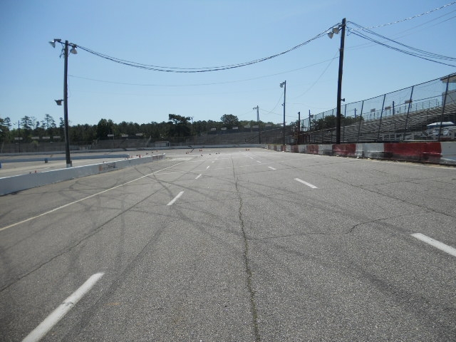 Click image for larger version

Name:	6-1-145.SouthsideRaceTrackMainStretch.JPG
Views:	45
Size:	243.9 KB
ID:	43369