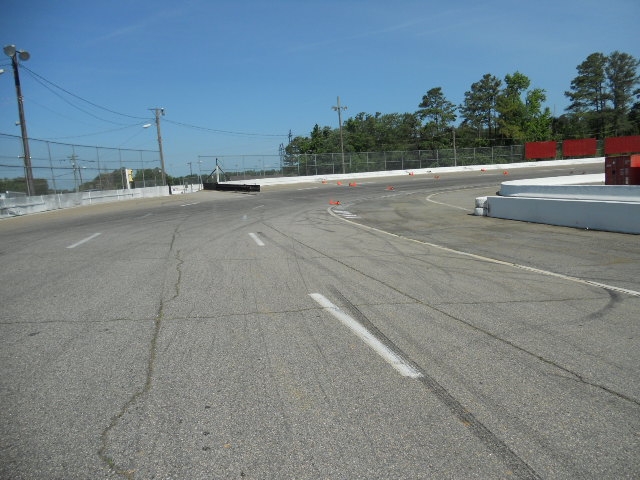 Click image for larger version

Name:	6-1-146.SouthsideRaceTrackTurn4.JPG
Views:	41
Size:	246.9 KB
ID:	43370