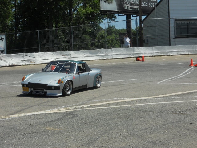 Click image for larger version

Name:	6-1-149.Silver914OnTheTrack.JPG
Views:	42
Size:	249.0 KB
ID:	43375