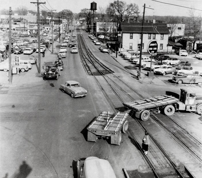 Click image for larger version

Name:	WarrenOH1950s_2300u.jpg
Views:	28
Size:	153.5 KB
ID:	47359