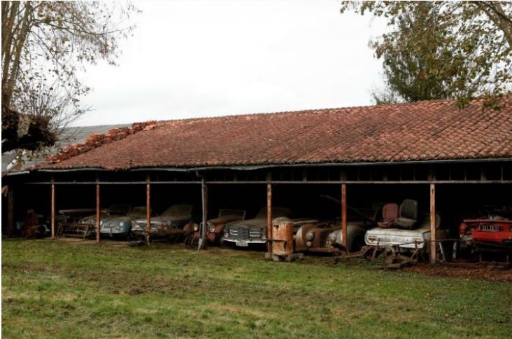 Click image for larger version

Name:	barnfind3.JPG
Views:	67
Size:	76.1 KB
ID:	53471