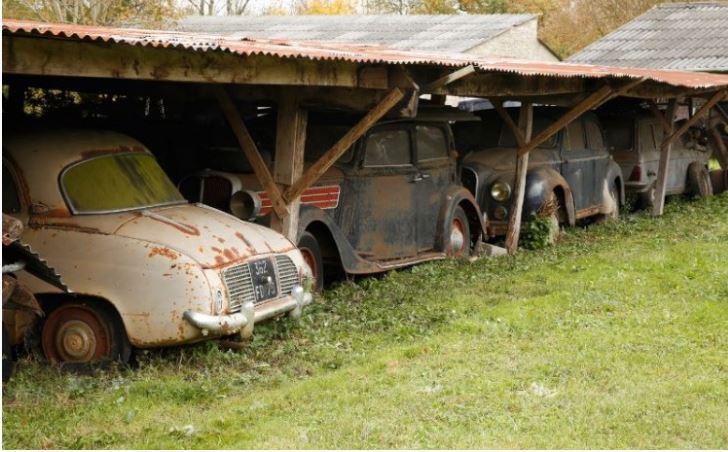 Click image for larger version

Name:	Barnfind6.JPG
Views:	58
Size:	76.8 KB
ID:	53474