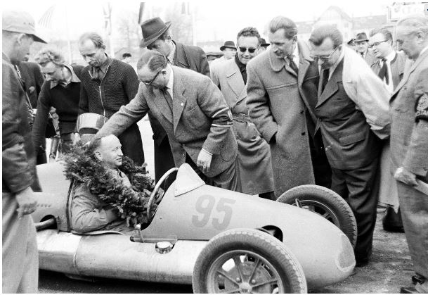 Click image for larger version

Name:	racer4.JPG
Views:	54
Size:	66.0 KB
ID:	59301