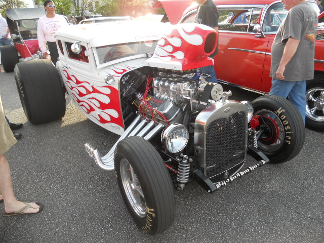 Click image for larger version

Name:	4-18-155.ModelAHOTRODVeryCool.jpg
Views:	30
Size:	161.0 KB
ID:	60484