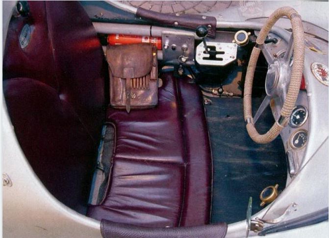 Click image for larger version

Name:	Ottomathefetzenfiegergearbox.JPG
Views:	46
Size:	63.3 KB
ID:	62825