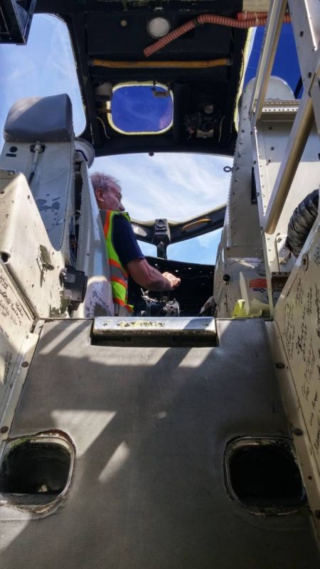 Click image for larger version

Name:	A.Picture015-JeffInCockpit.jpg
Views:	62
Size:	56.4 KB
ID:	69045