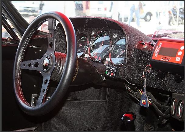 Click image for larger version

Name:	Abarth10161.JPG
Views:	40
Size:	73.3 KB
ID:	70440