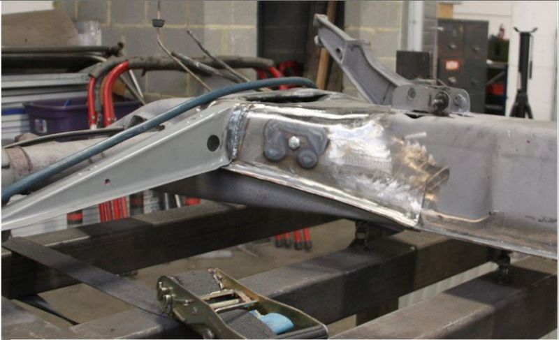 Click image for larger version

Name:	APALdecoupechassis2.JPG
Views:	46
Size:	56.1 KB
ID:	73163