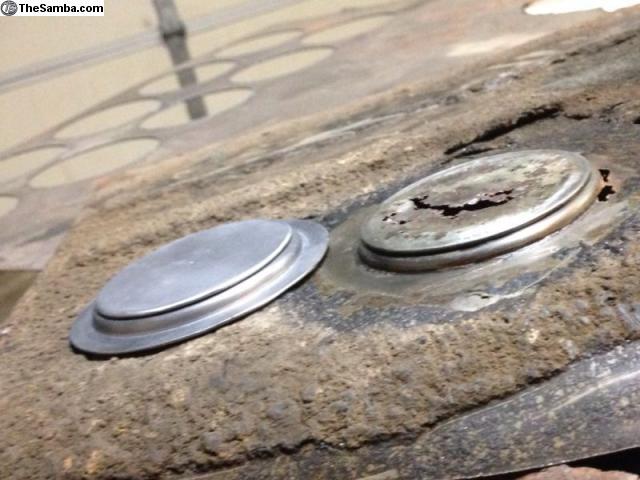 Click image for larger version

Name:	Seatplugs4.jpg
Views:	98
Size:	47.3 KB
ID:	74734