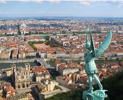 Click image for larger version

Name:	TA96Lyon.JPG
Views:	23
Size:	53.6 KB
ID:	74885