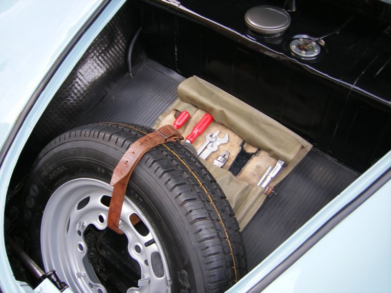 Click image for larger version

Name:	2008_0202porsche356a0015.JPG
Views:	80
Size:	71.7 KB
ID:	77559