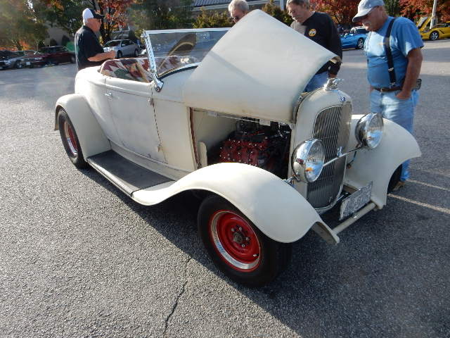 Click image for larger version

Name:	10-28-171.1932ReplicarRoadster.JPG
Views:	28
Size:	127.4 KB
ID:	92874