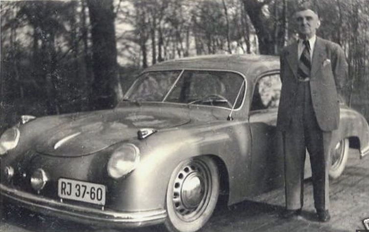 Click image for larger version

Name:	356Lindner1954.JPG
Views:	51
Size:	62.3 KB
ID:	93971