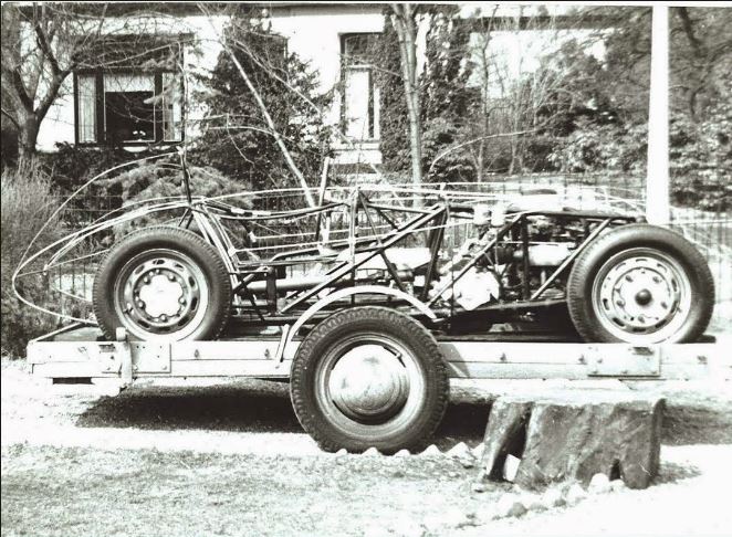 Click image for larger version

Name:	hirondelleporsche1.JPG
Views:	124
Size:	102.0 KB
ID:	96180