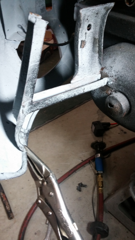Click image for larger version

Name:	driverbracketclamped.jpg
Views:	139
Size:	504.7 KB
ID:	103102
