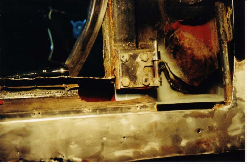 Click image for larger version

Name:	Innerboxsectiontackwelded-rear.JPG
Views:	748
Size:	64.1 KB
ID:	31778