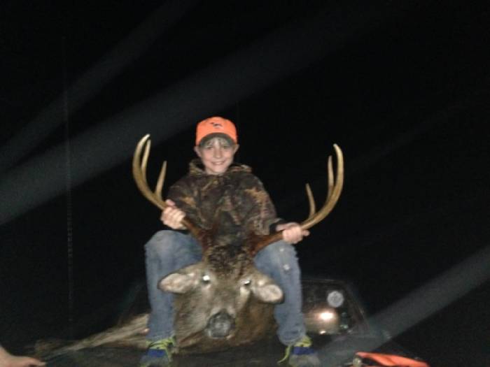 Click image for larger version

Name:	12-26-132.Averys1stDeer-NightPictureAtHome.jpg
Views:	92
Size:	25.8 KB
ID:	50760