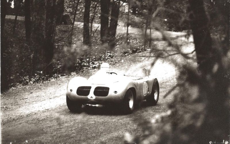 Click image for larger version

Name:	RSKatHersheyHillclimb67.jpg
Views:	291
Size:	77.2 KB
ID:	27217