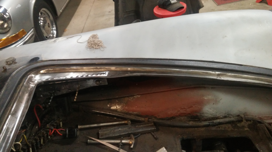 Click image for larger version

Name:	lowered hinge lowered frame.jpg
Views:	335
Size:	842.8 KB
ID:	105648