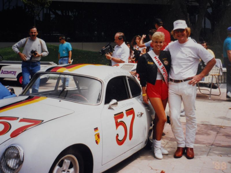 Click image for larger version

Name:	Porsche356007.JPG
Views:	106
Size:	68.8 KB
ID:	42875