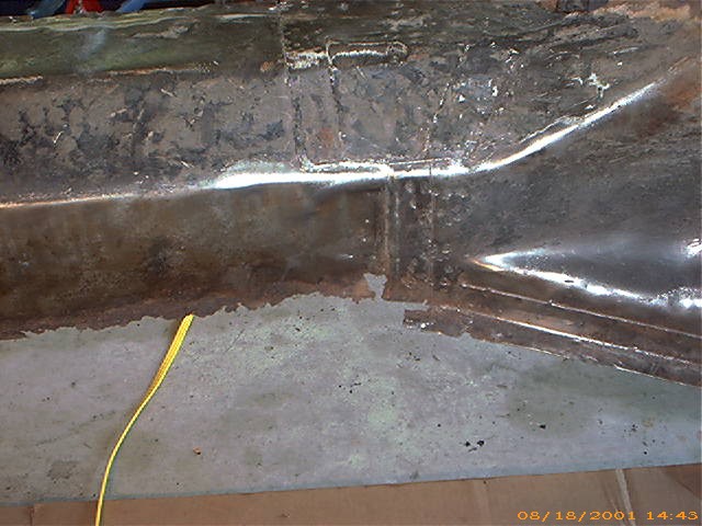 Click image for larger version

Name:	Badmetalatrearoflongitudinal.JPG
Views:	145
Size:	76.1 KB
ID:	31905