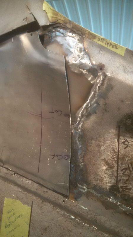 Click image for larger version

Name:	20170206matchingupenginebaymetalwithinnersidepanelforoverlap.jpg
Views:	247
Size:	48.9 KB
ID:	84504