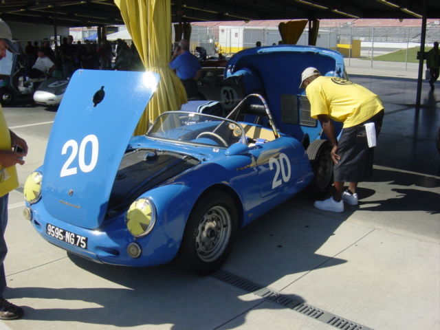 Click image for larger version

Name:	Porsche5502.jpg
Views:	62
Size:	145.1 KB
ID:	33942