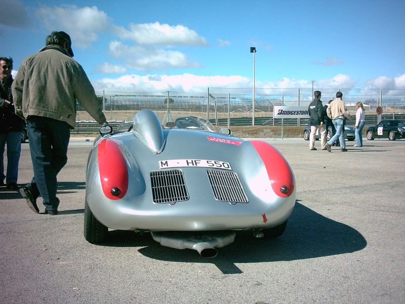 Click image for larger version

Name:	2004-11-16GPPorscheJaramaPorsche550Spider-MHF550-02.JPG
Views:	101
Size:	94.5 KB
ID:	43616