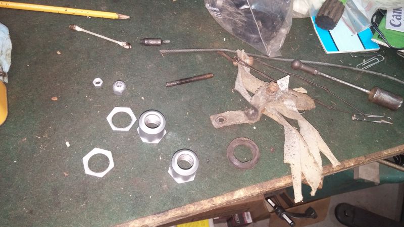 Click image for larger version

Name:	ebrakereaeadjustingnuts.jpg
Views:	156
Size:	72.4 KB
ID:	77034