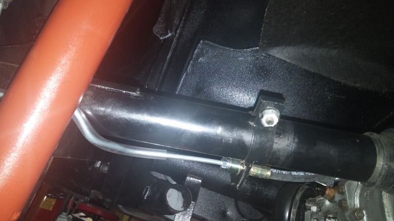 Click image for larger version

Name:	rearhoseandline.jpg
Views:	111
Size:	50.9 KB
ID:	78783