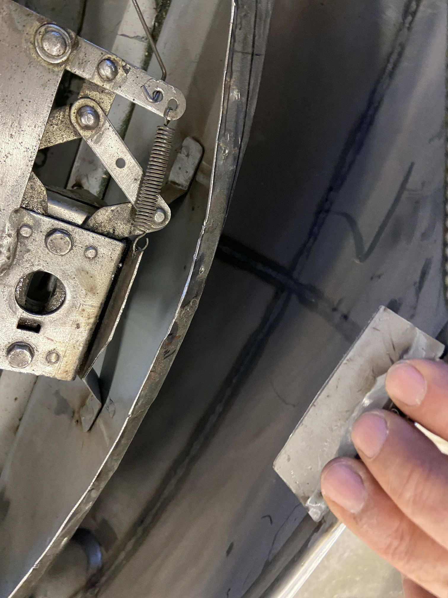 Click image for larger version

Name:	041620 latch attachement to rain gutter.jpg
Views:	242
Size:	466.5 KB
ID:	108418