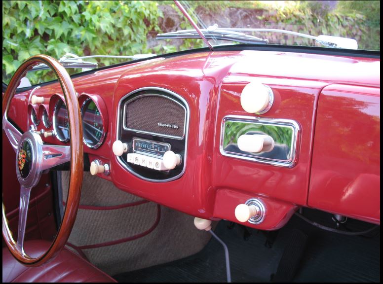 Click image for larger version

Name:	Cockpit8.JPG
Views:	149
Size:	91.2 KB
ID:	32110