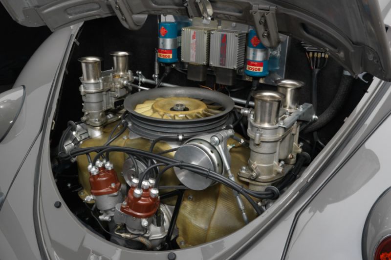 Click image for larger version

Name:	V-W-Beetle-1956-engine-900x600.jpg
Views:	91
Size:	64.8 KB
ID:	60344