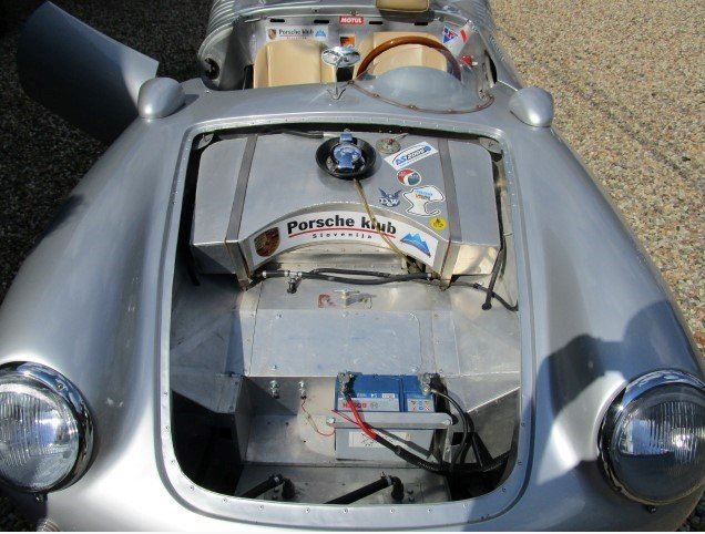 Click image for larger version

Name:	550replica4.JPG
Views:	74
Size:	76.7 KB
ID:	81834