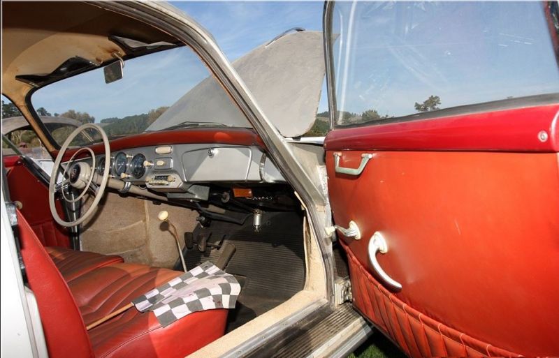 Click image for larger version

Name:	Cockpit88.JPG
Views:	101
Size:	69.0 KB
ID:	37355