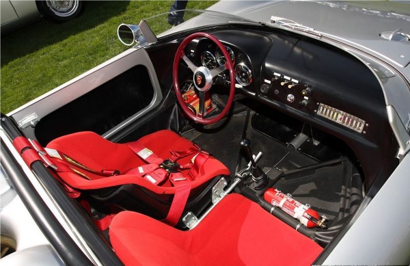 Click image for larger version

Name:	Cockpit20.JPG
Views:	145
Size:	76.7 KB
ID:	34073