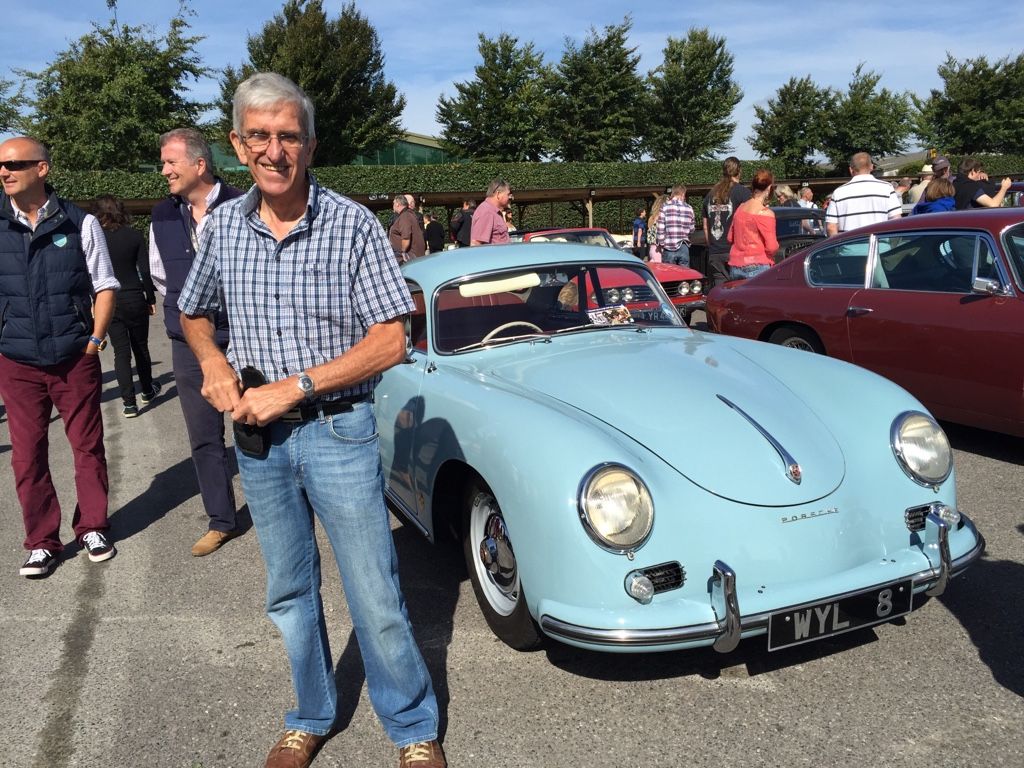 Click image for larger version

Name:	8-2-15 1. Roy at Goodwood.jpg
Views:	117
Size:	186.1 KB
ID:	112644