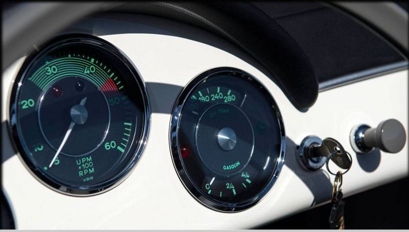 Click image for larger version

Name:	Cockpit1.JPG
Views:	106
Size:	49.1 KB
ID:	44150