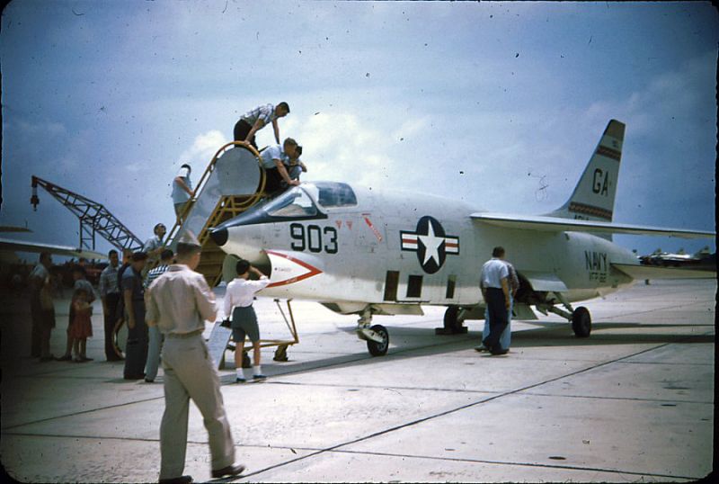 Click image for larger version

Name:	19581.VFP-62RF8AShermanField.jpg
Views:	49
Size:	67.3 KB
ID:	84593