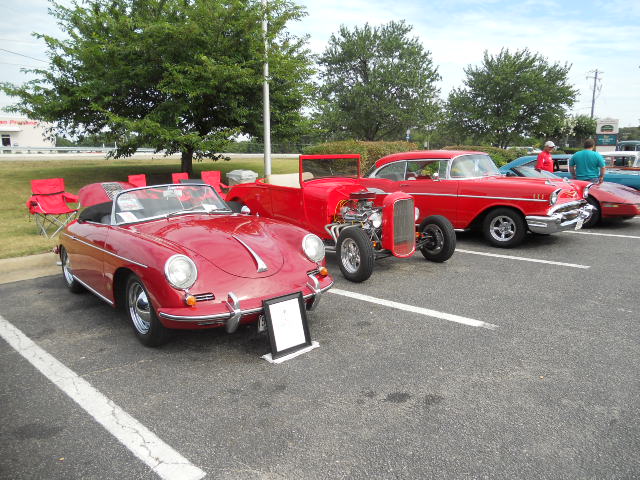 Click image for larger version

Name:	7-19-141.Roadster30FordRoadster1957ChevTudor-AllRed.jpg
Views:	43
Size:	144.1 KB
ID:	45883