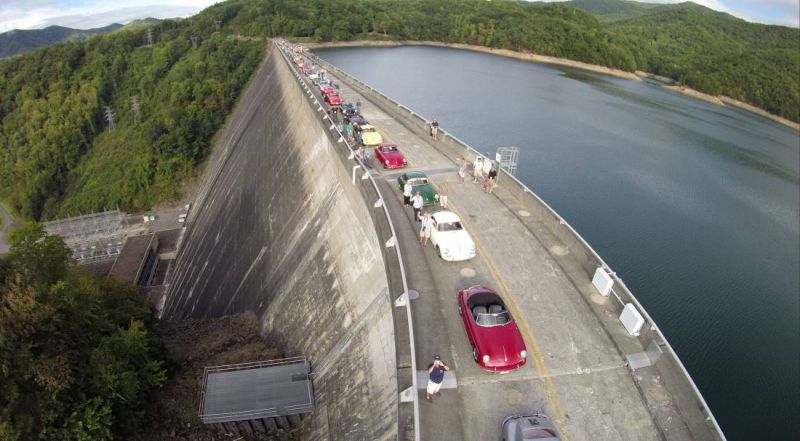 Click image for larger version

Name:	68.KillBoyDroneShot-RoadsterMeOverheadOnTheDam.jpg
Views:	49
Size:	64.1 KB
ID:	54405