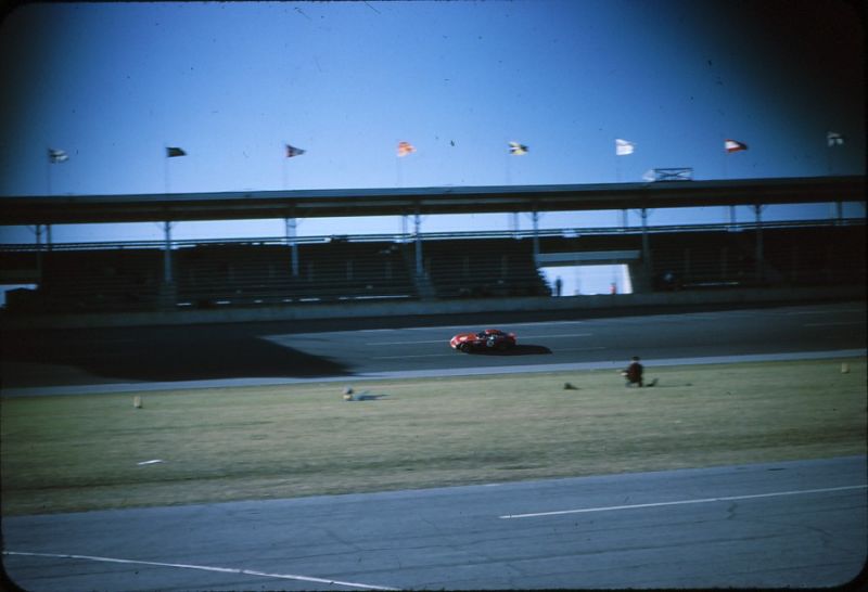 Click image for larger version

Name:	PedroatSpeed-MissingLFFender250LMDAB1964.jpg
Views:	41
Size:	45.7 KB
ID:	10662